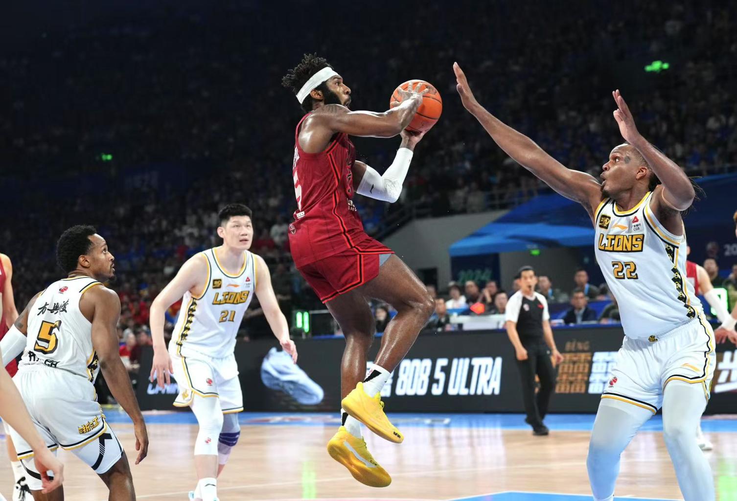 北京国安迎CBA季后赛关键赛,清晨造点机会,气氛紧张,年轻球员得到机会的简单介绍 北京国安迎CBA季后赛关键赛,清晨造点机会,气氛紧张,年轻球员得到机会的简单介绍