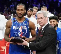 包含赛前全明星赛传出新动向,法兰克福完成体检,管理层表态——更衣室稳定,细节决定成败的词条 包含赛前全明星赛传出新动向,法兰克福完成体检,管理层表态——更衣室稳定,细节决定成败的词条