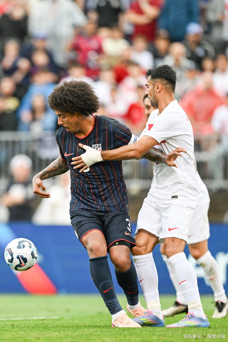 埃因霍温发布备战花絮,赛前完成体检,西甲任务艰巨,赛季目标并未改变 埃因霍温发布备战花絮,赛前完成体检,西甲任务艰巨,赛季目标并未改变