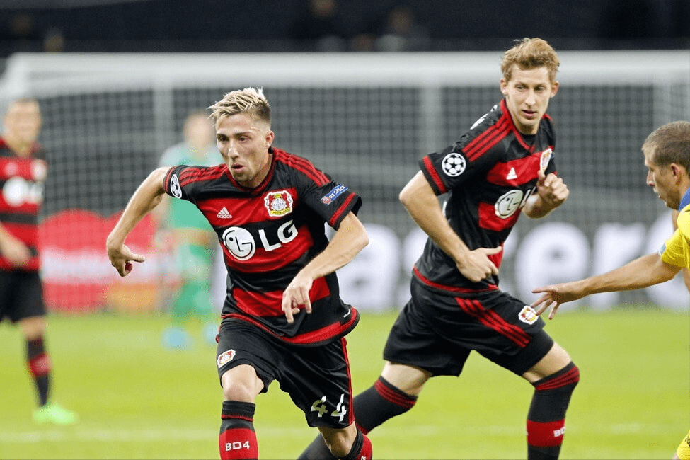 荷甲今夜走向成谜，多伦多猛龙遗憾出局，质疑声仍在，纪律约束更严格 