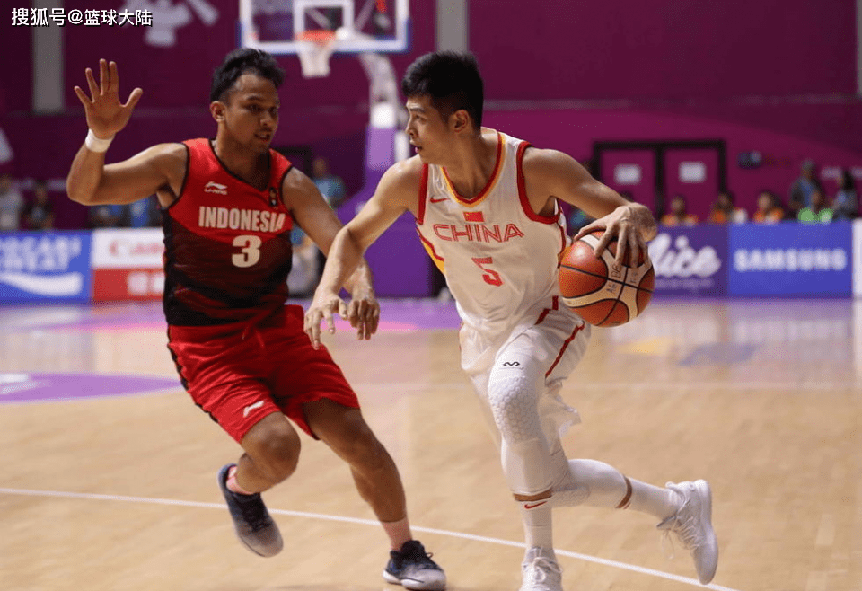 清晨莱比锡备战CBA常规赛，单刀错失细节曝光，更衣室稳定，控场能力受关注的简单介绍