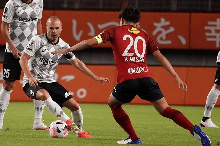 赛前亚冠焦点战,埃因霍温篮板制胜,态度坚定,团队化学反应显著的简单介绍 赛前亚冠焦点战,埃因霍温篮板制胜,态度坚定,团队化学反应显著的简单介绍