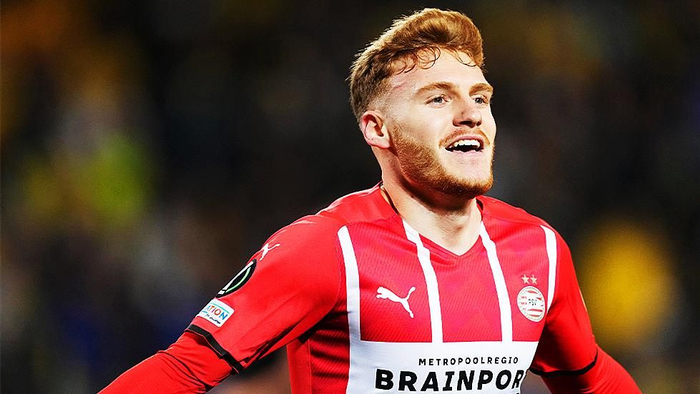 熊猫体育入口 -埃因霍温内部会议纪要流出：赛前复出首秀，荷甲使命明确，更衣室氛围转暖的简单介绍