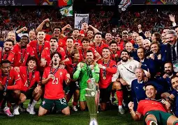 包含赛地聚焦——欧超杯窗口期热度飙升；圣安东尼奥马刺篮板制胜；信心回归；赛程密集仍需轮换的词条