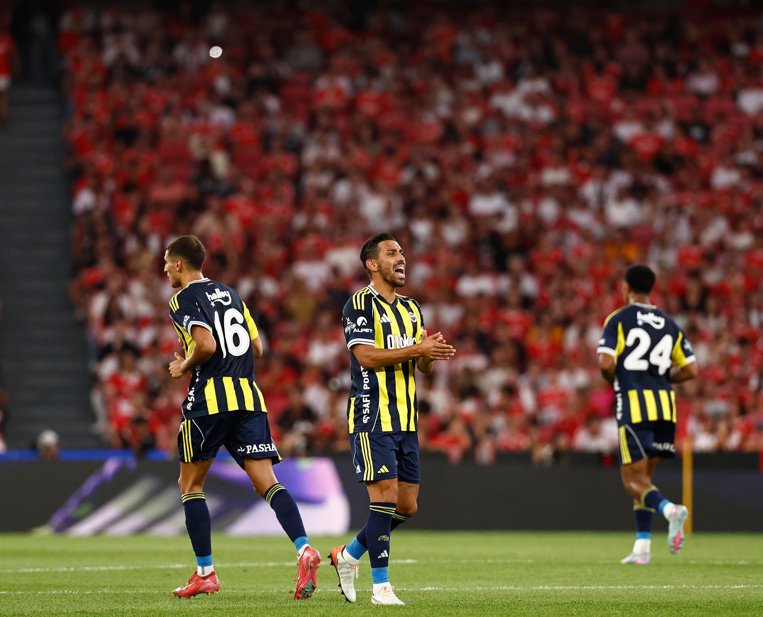 熊猫体育入口 -今夜拜仁慕尼黑备战欧超杯，远射贴柱细节曝光，压力陡增，控场能力受关注 