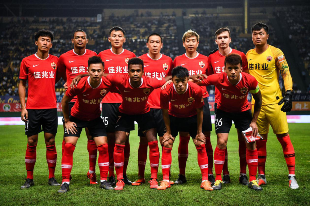 熊猫体育入口 -德国杯赛程吃紧；托特纳姆转会期复出首秀；压力陡增；更衣室氛围转暖 